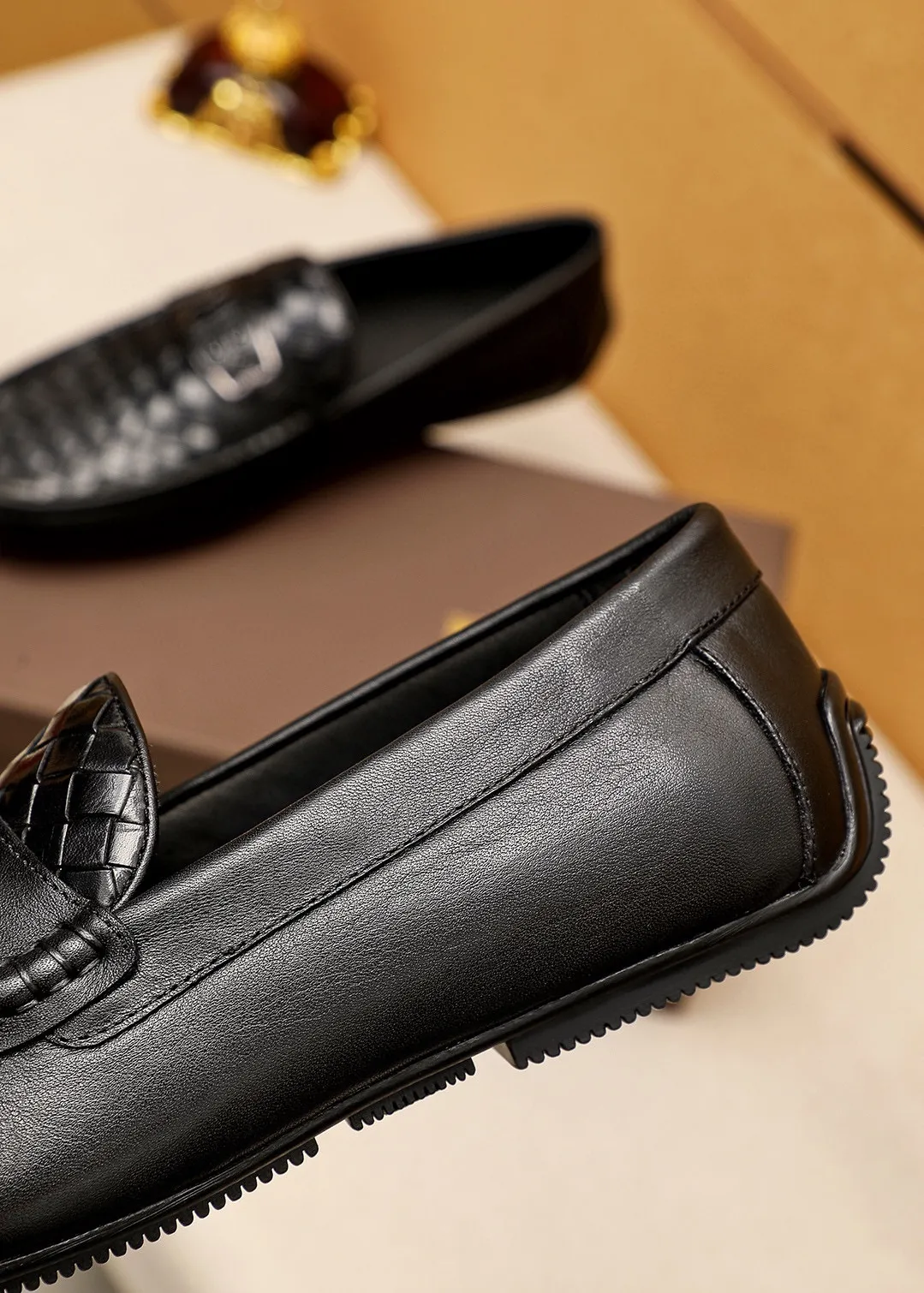 Men's Men's Shoes 💰: 420 💐BV Men's Slip-on Shoes® [BOTTEGA VENETA] Official website counter new model, one-to-one mold opening ⚠Italian calfskin embossed ➕Cow 🐂 leather lining. Driving slip-ons, available at counters, sizes 39-44 (38.45🉑️customized)